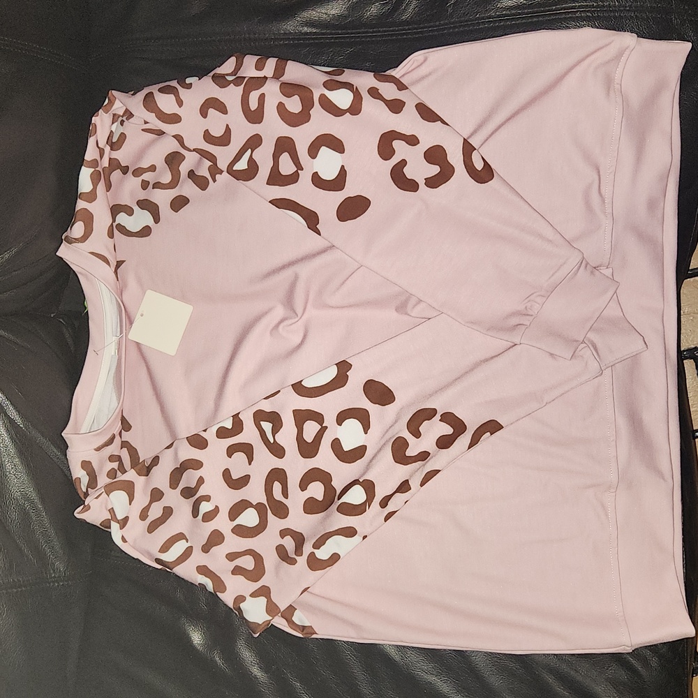 NWT XL PIXIE LADY SWEATSHIRT